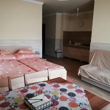 Imola Es Andrea Apartmanhaz 3 Hajduszoboszlo Exterior photo