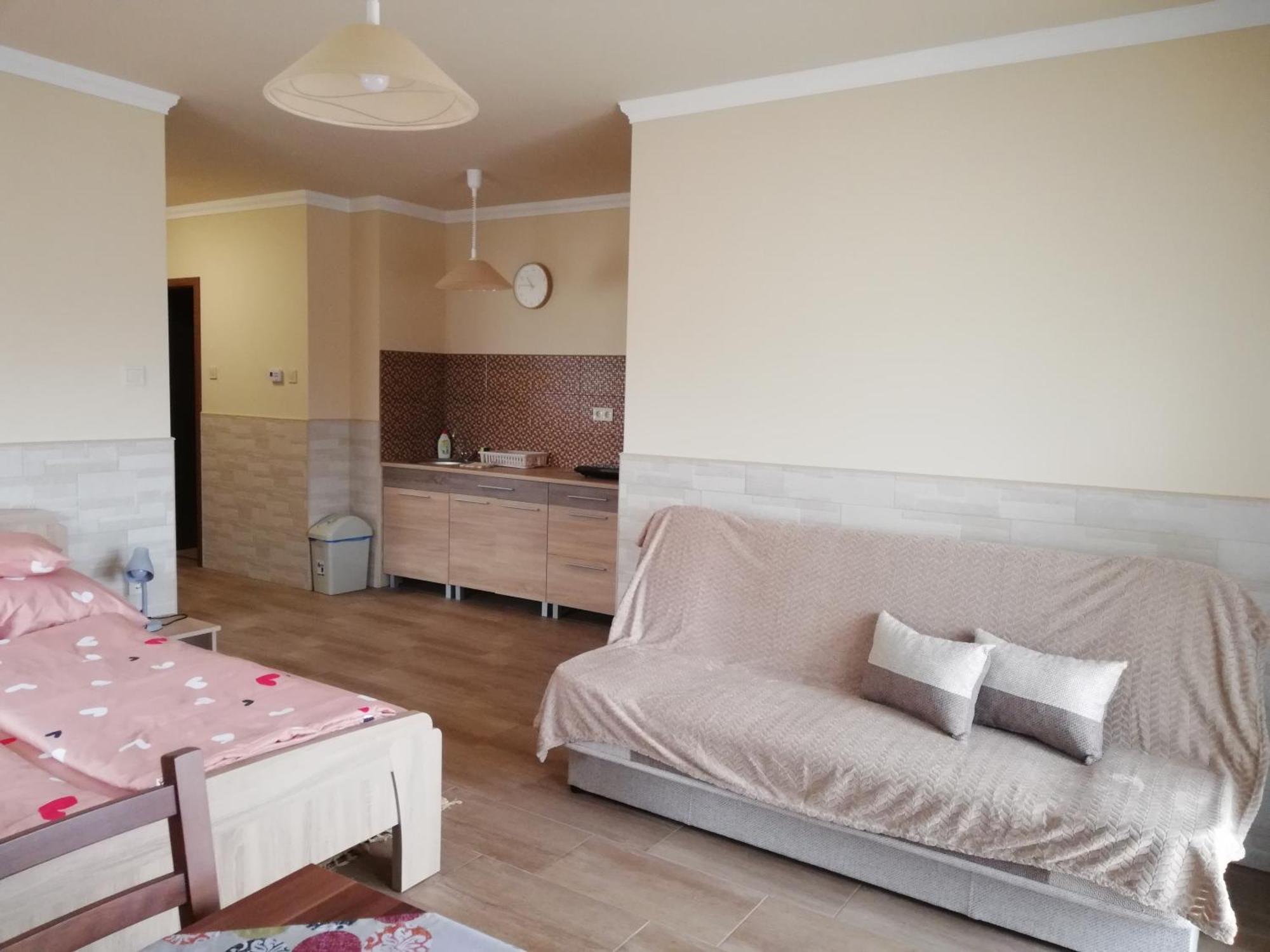 Imola Es Andrea Apartmanhaz 3 Apartment *