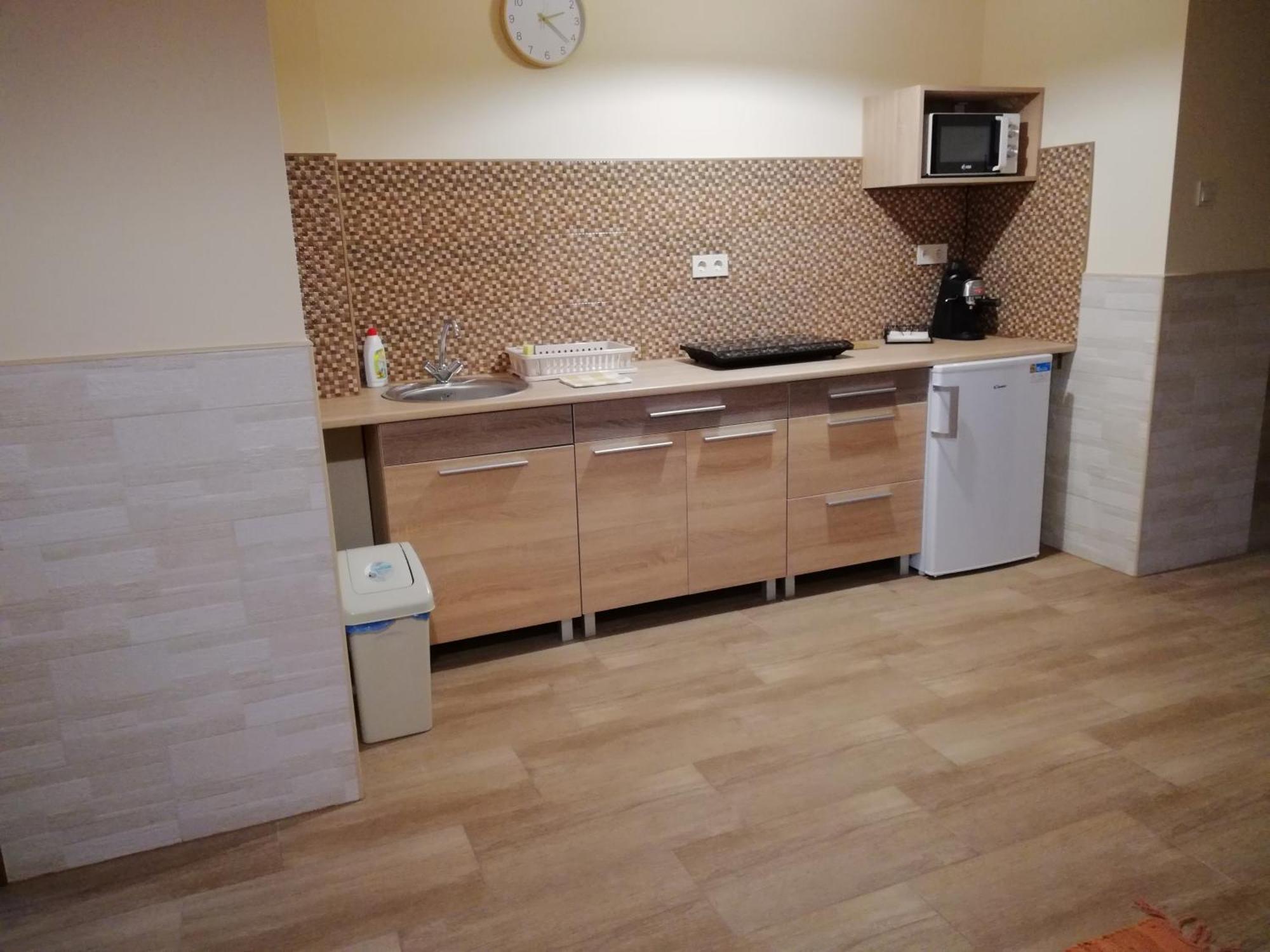 Imola Es Andrea Apartmanhaz 3